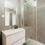 Mary Orange - No 232 1 - Stylish & Bright Two-bedroom Lejlighed *