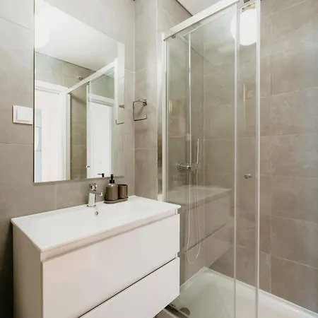 Mary Orange - No 232 1 - Stylish & Bright Two-bedroom Apartament *